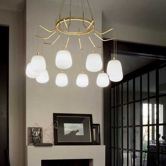 What is the Difference Between a Chandelier and a Pendant Light?